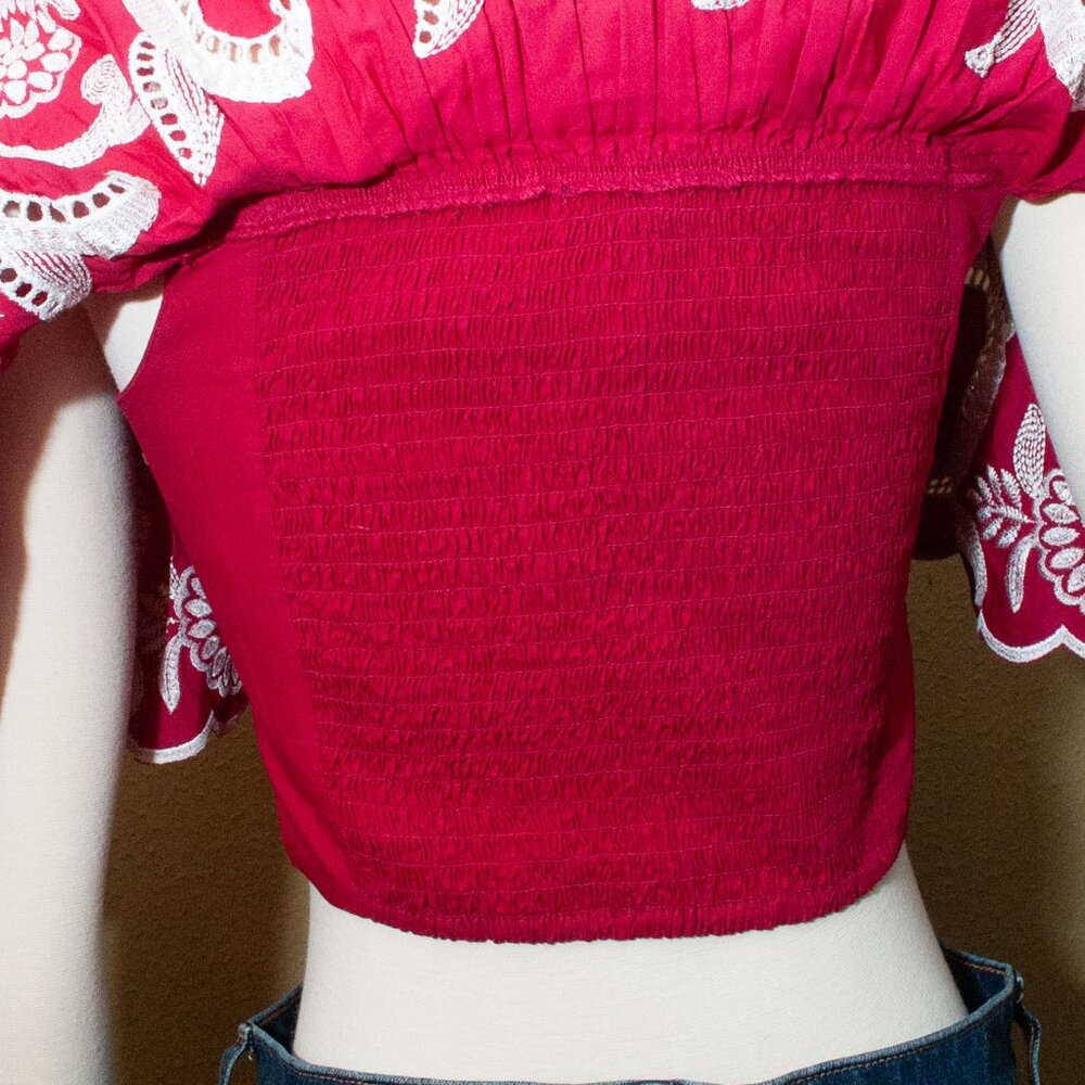NWT Express Off Shoulder Embroidered Ruffle Top size M - Picture 9 of 13